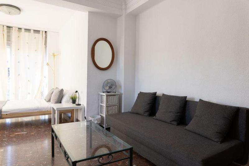 Cardenal 3 Habitación en casa particular Valencia